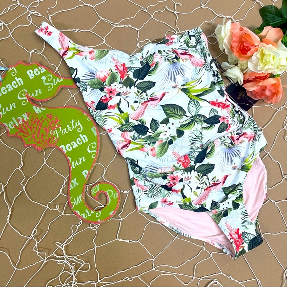 🍃SLIMMING FLORAL SWIMSUIT - Picture 1 of 14